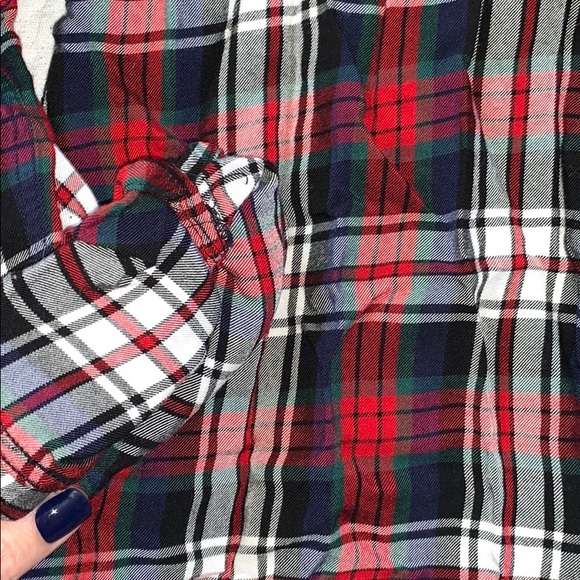 🐣 Eddie Bauer Soft Plaided Button Down Shirt 🐥 - Picture 3 of 7